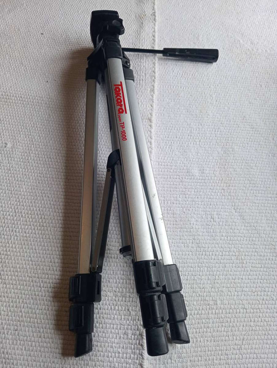 Takara Tripod TP-1000