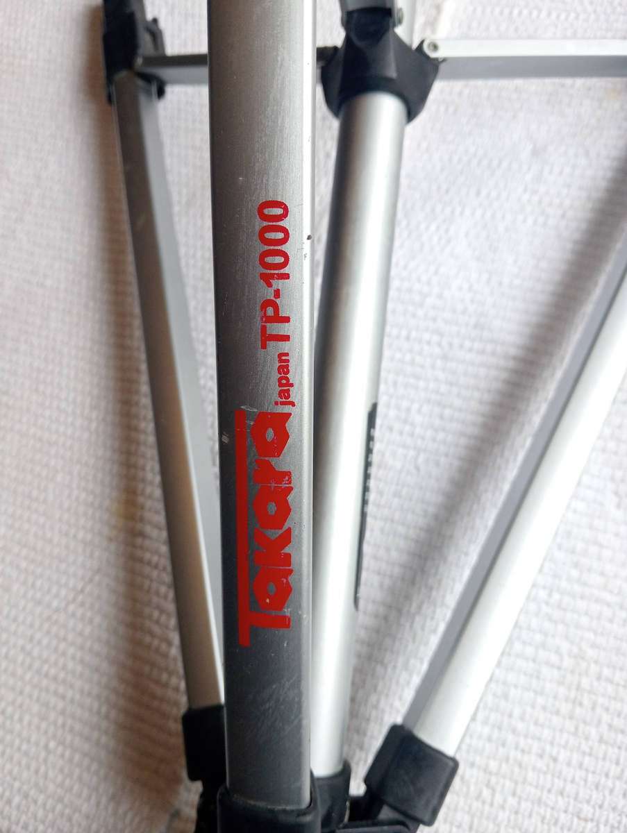 Takara Tripod TP-1000