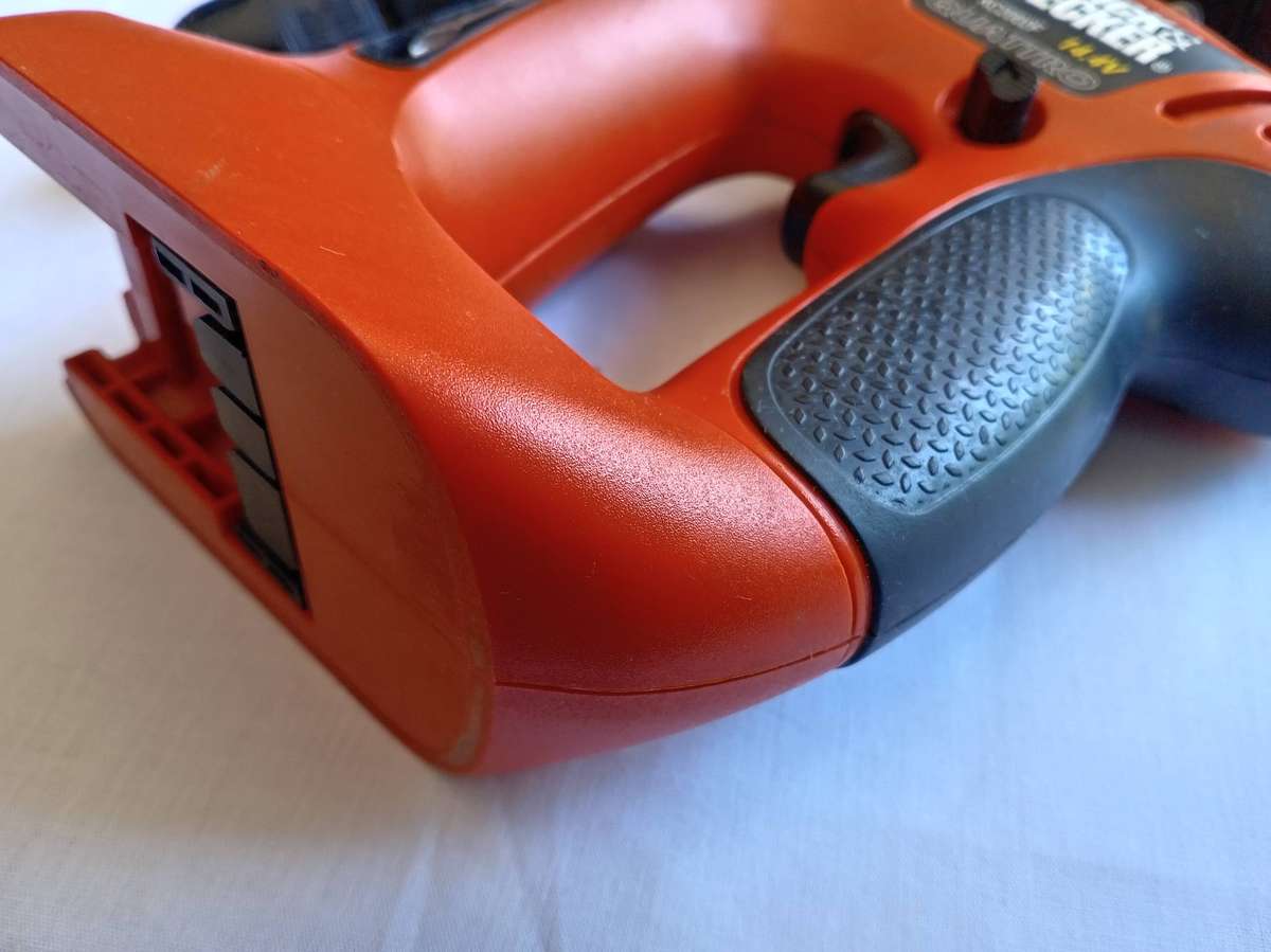 Black & Decker KC2000F Quattro