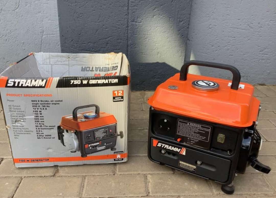 STRAMM 750 W GENERATOR