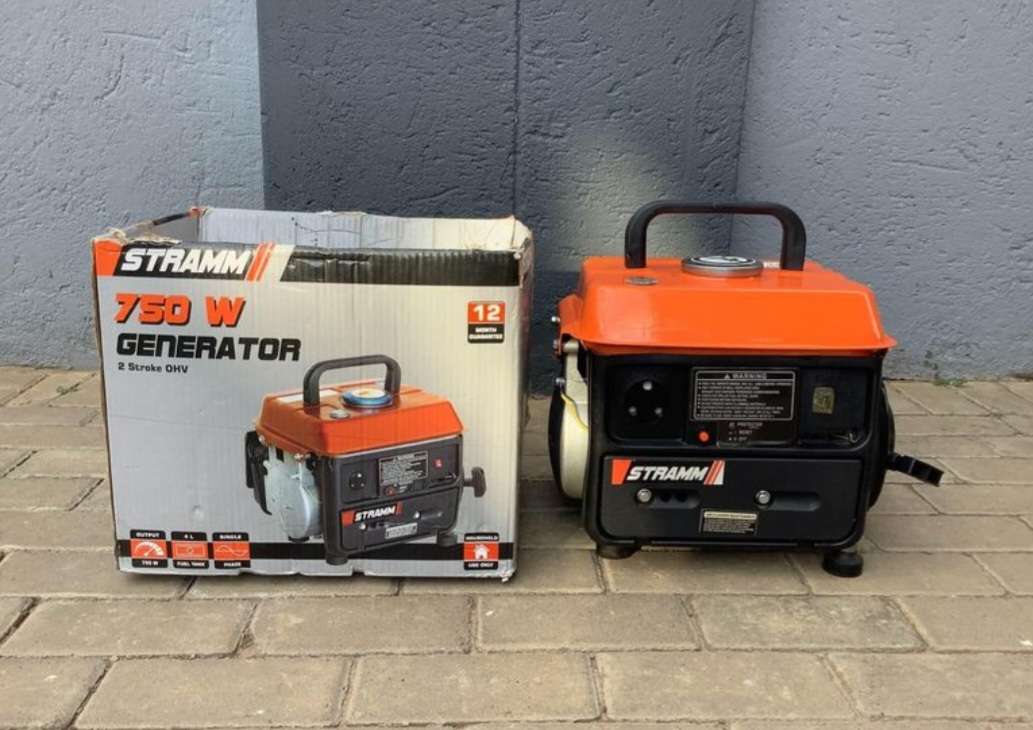 STRAMM 750 W GENERATOR