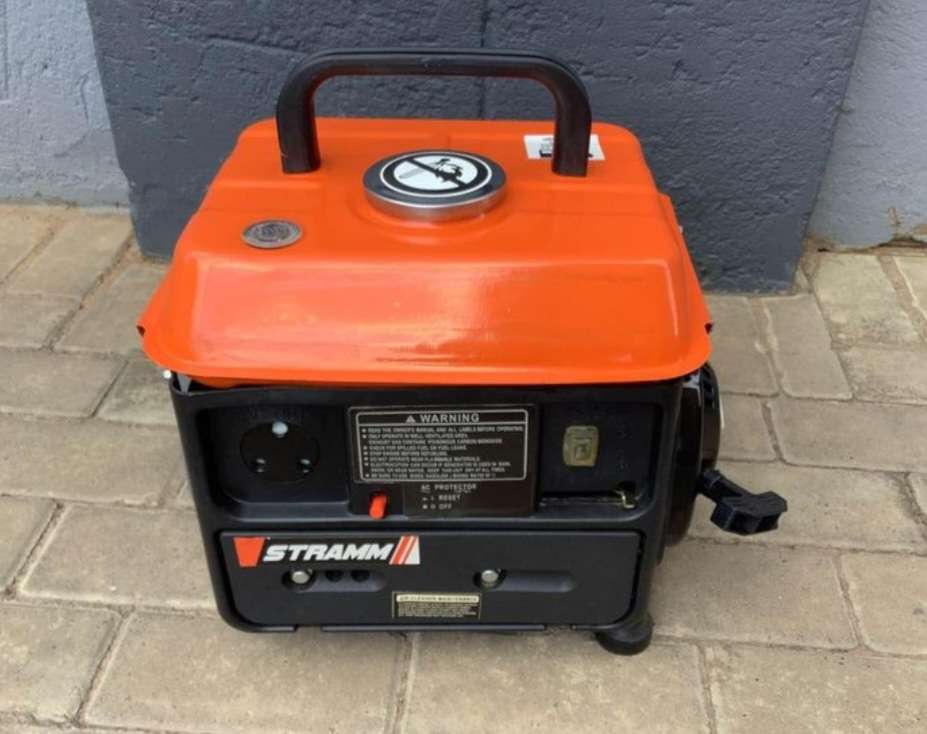 STRAMM 750 W GENERATOR