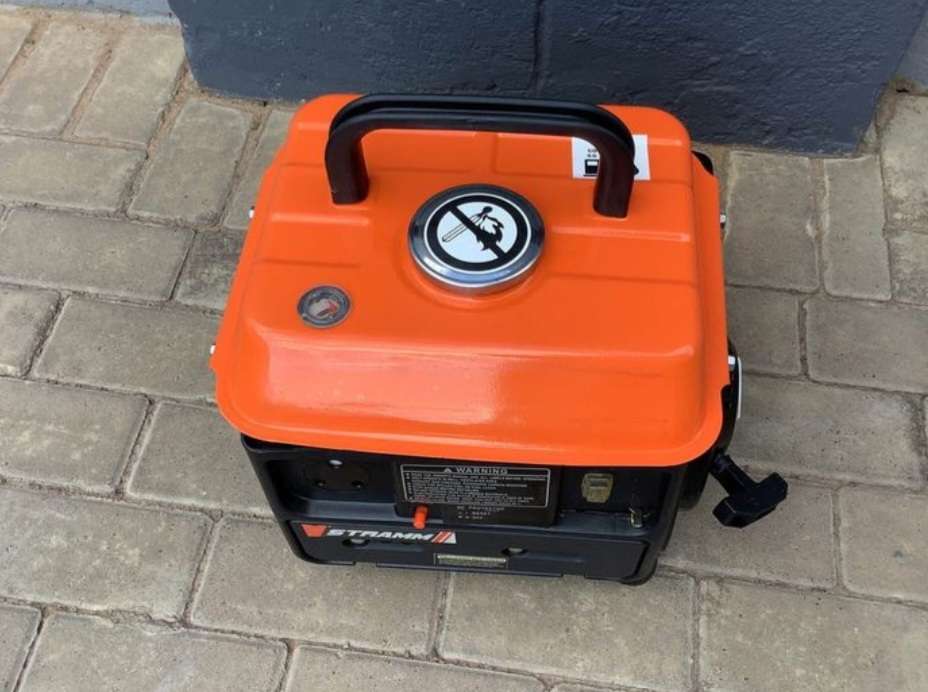 STRAMM 750 W GENERATOR