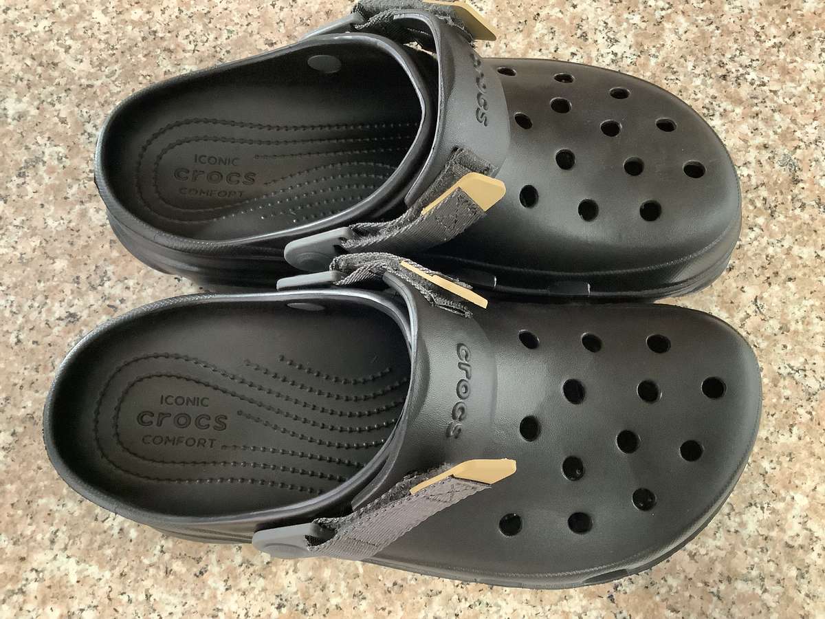 CROCS SHOES - UNISEX