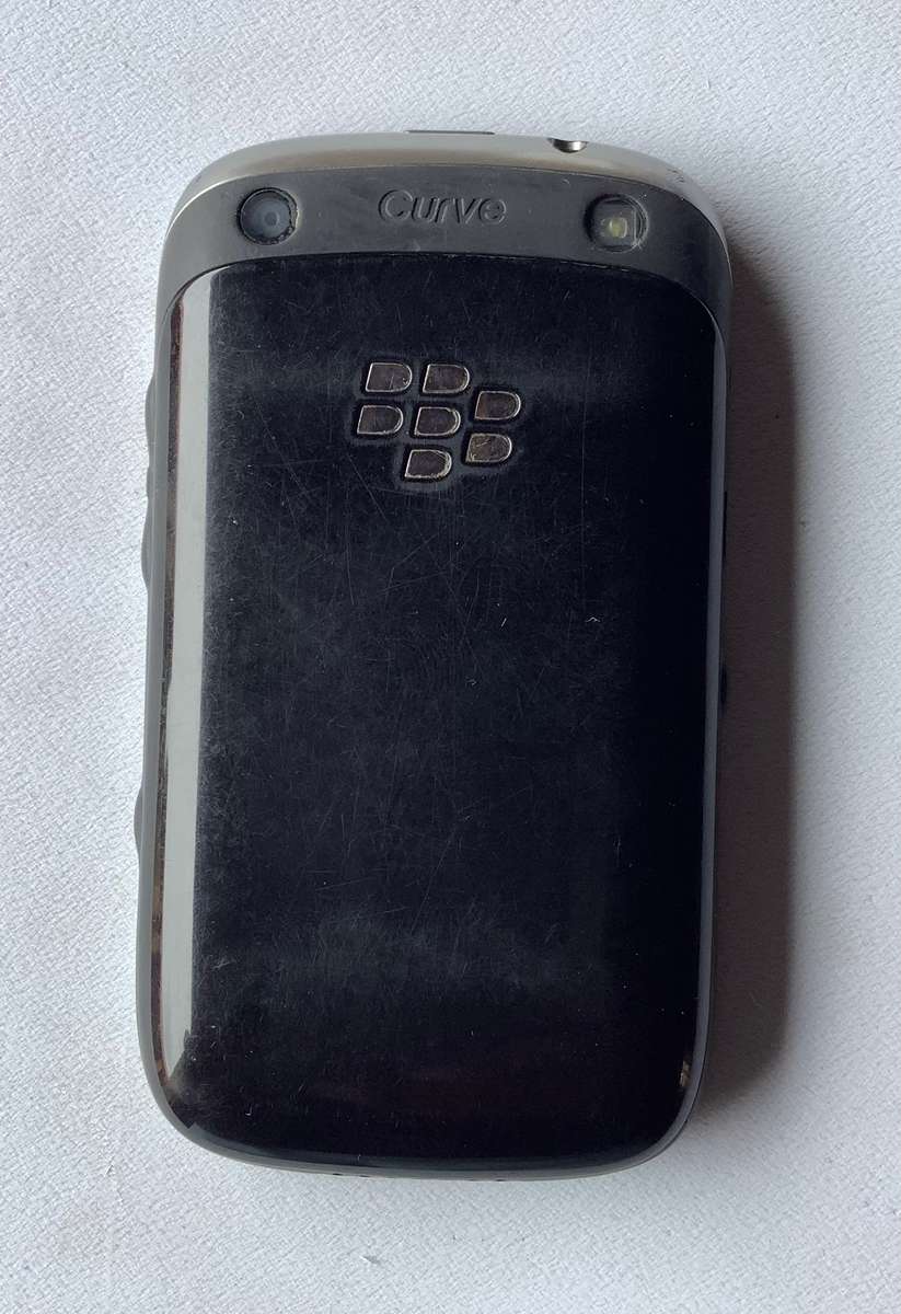 BLACKBERRY CURVE 8520