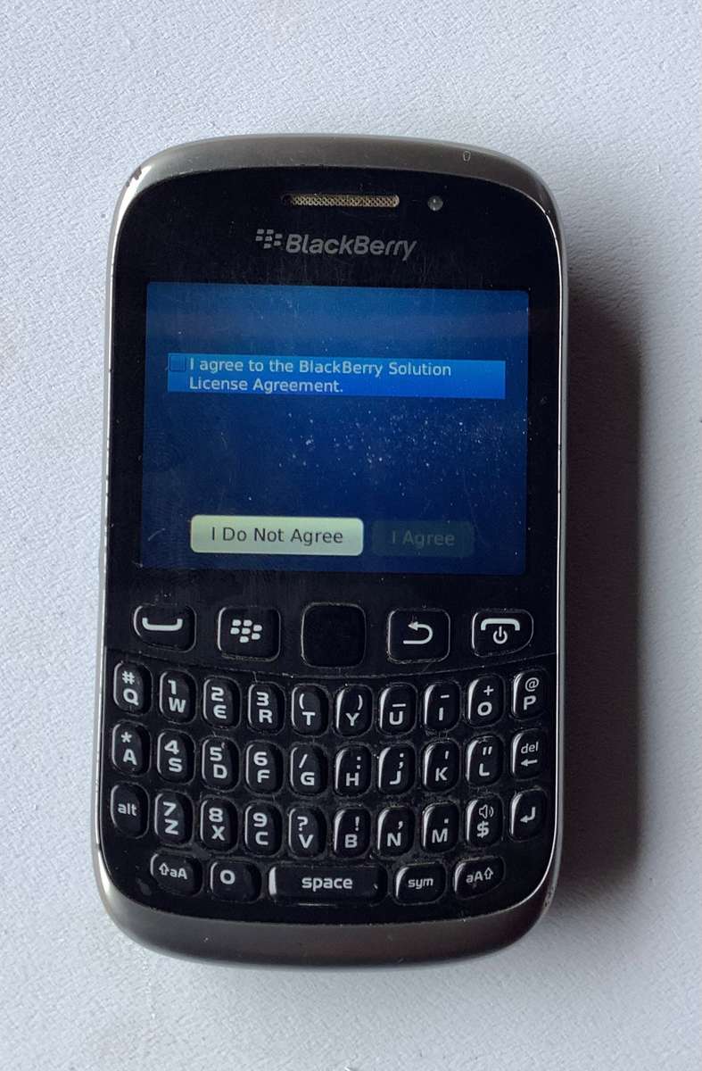 BLACKBERRY CURVE 8520