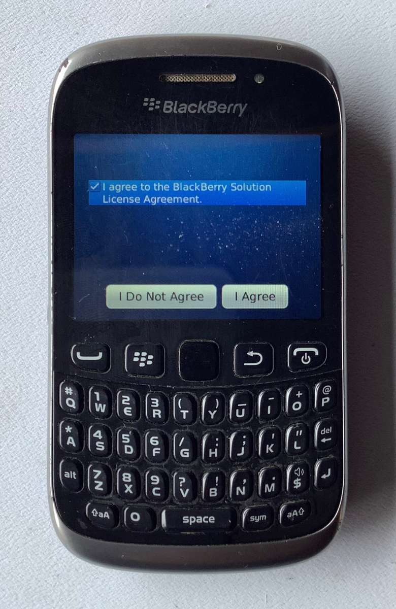 BLACKBERRY CURVE 8520
