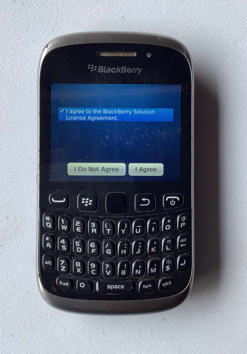 BLACKBERRY CURVE 8520
