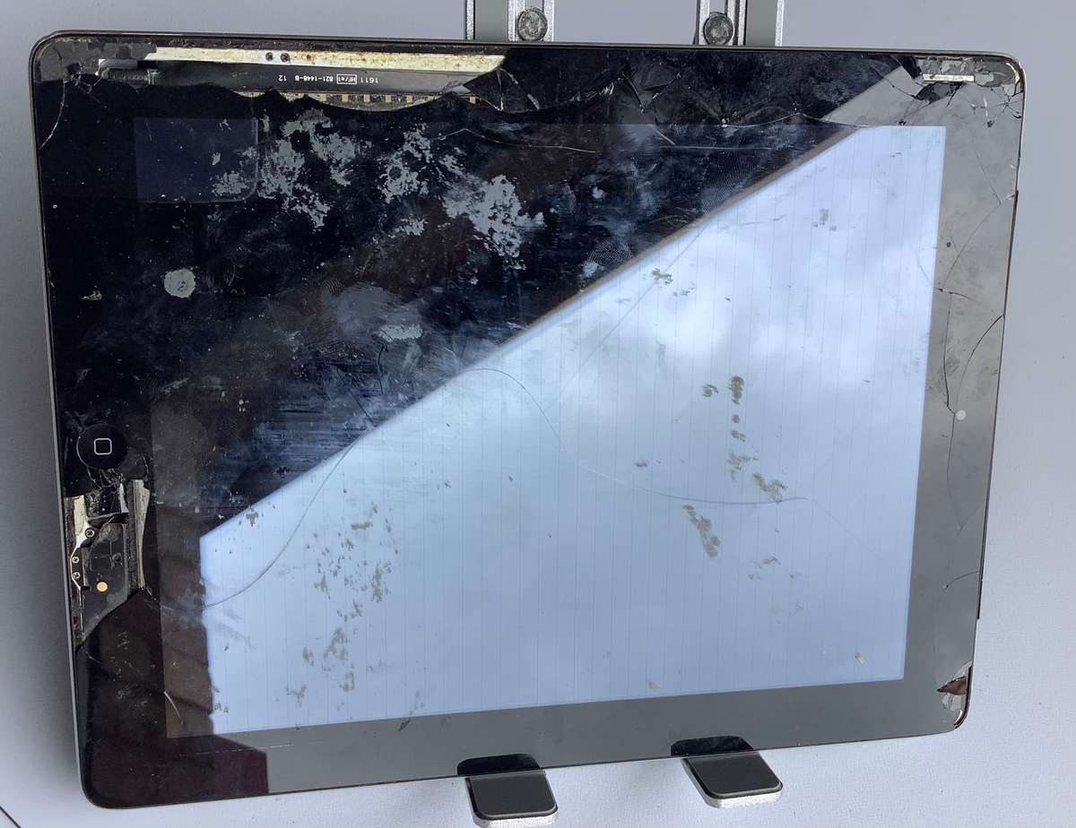 IPAD FOR PARTS