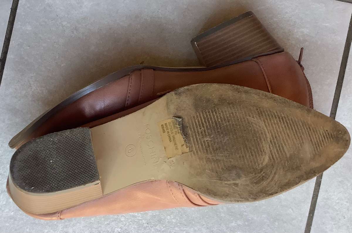 Brown Boot, women Size 6