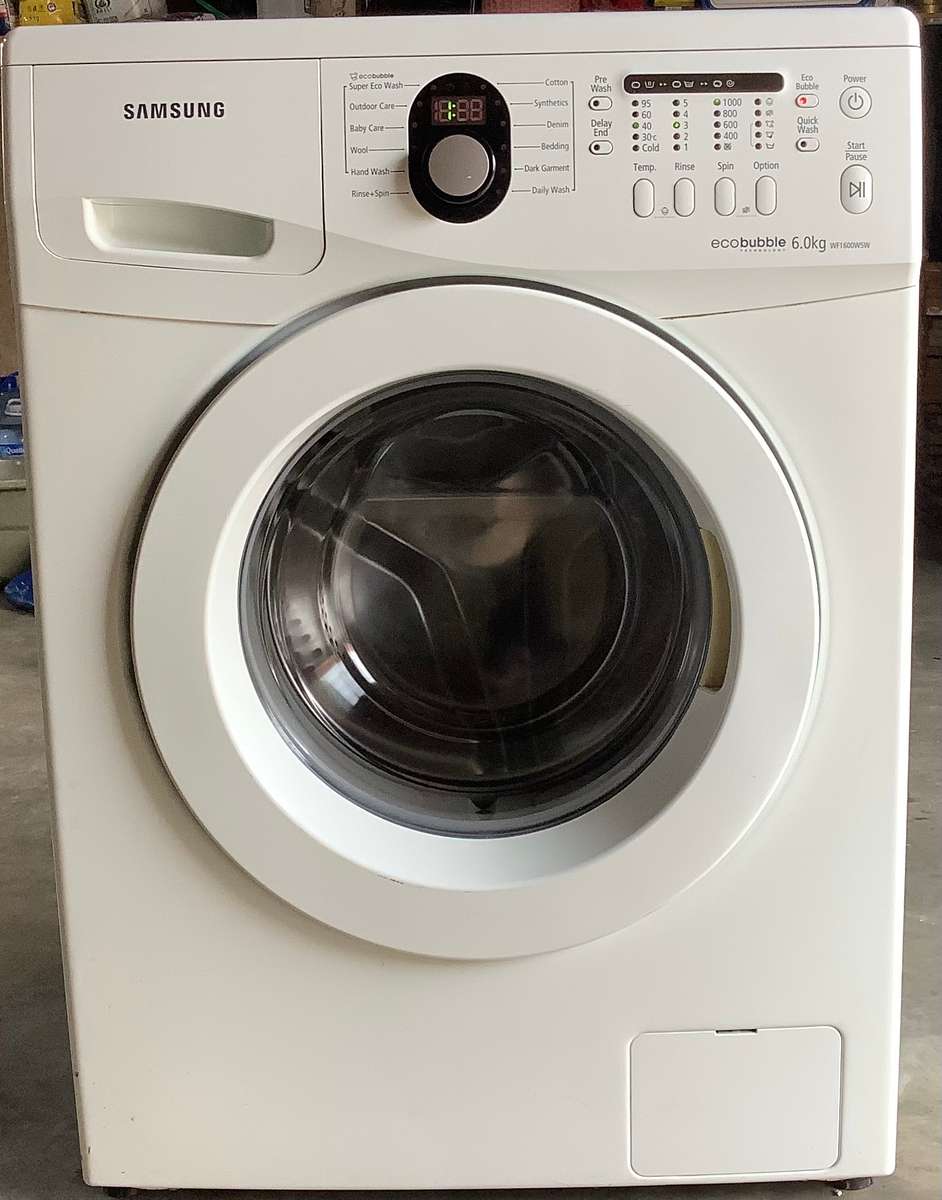 SAMSUNG FRONT LOADER WASHING MACHINE. (please read the Advert)