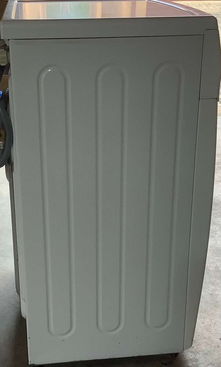 SAMSUNG FRONT LOADER WASHING MACHINE. (please read the Advert)