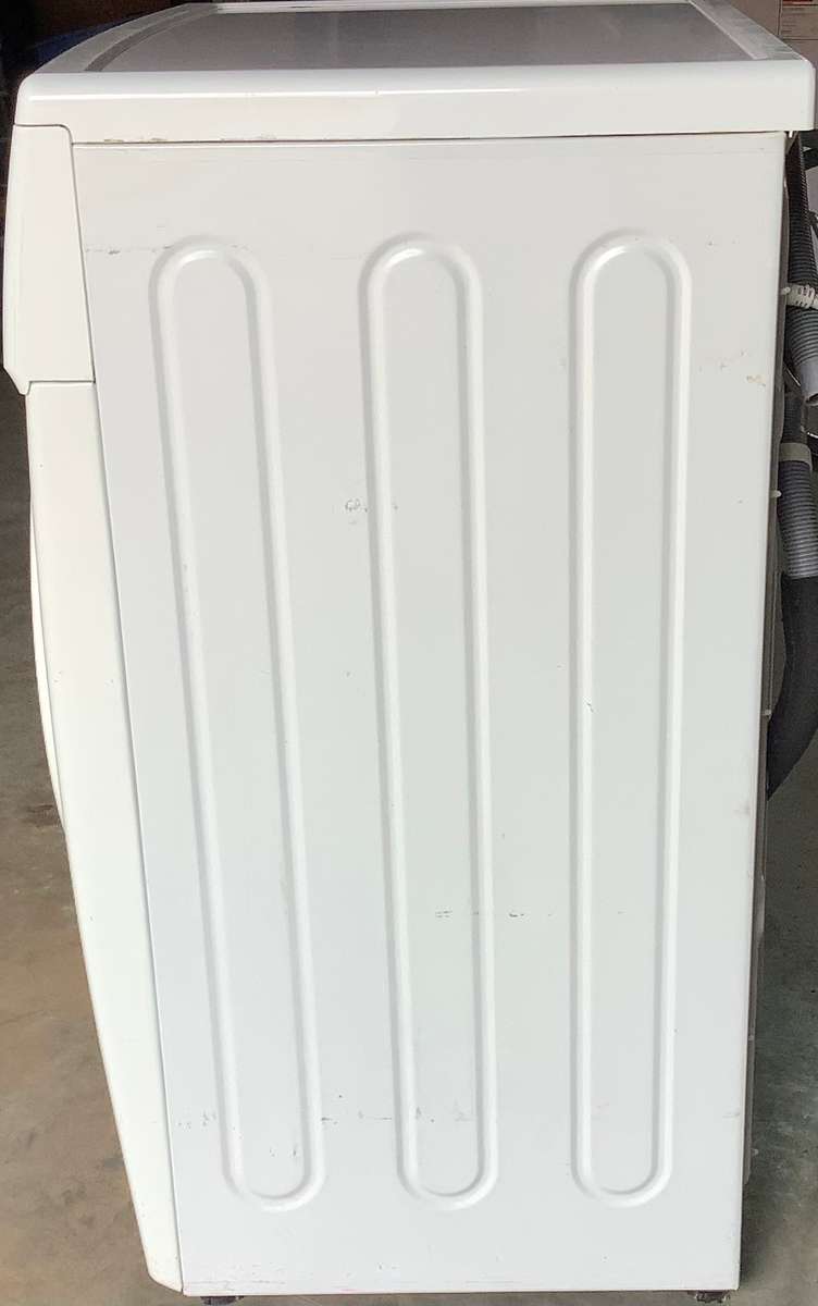 SAMSUNG FRONT LOADER WASHING MACHINE. (please read the Advert)