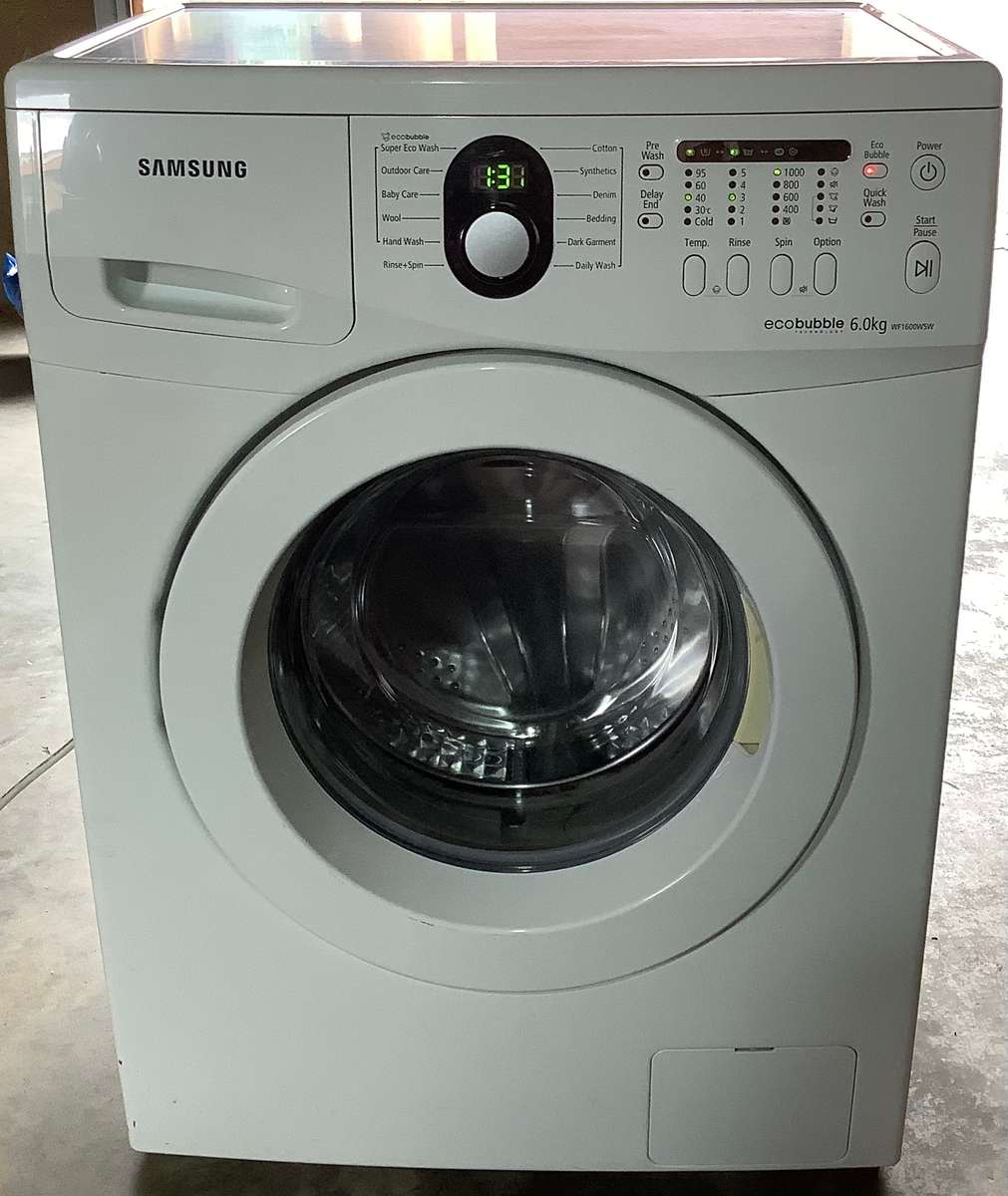 SAMSUNG FRONT LOADER WASHING MACHINE. (please read the Advert)
