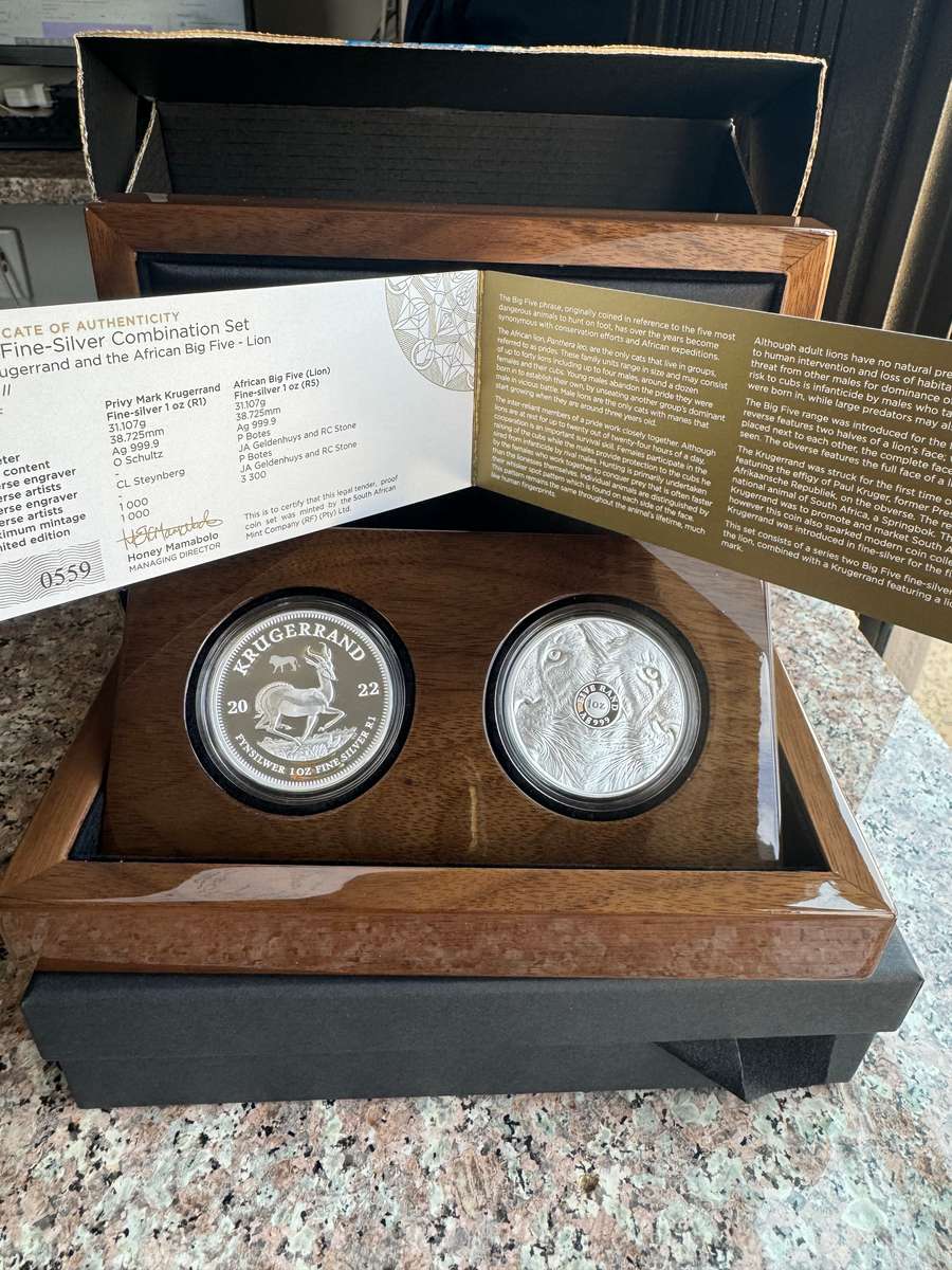 2022 KRUGERRAND PRIVY SET SERIES 2 - LION -2 x 1oz PROOF COINS - MINT MARK - SAMINT ORIGINAL AS