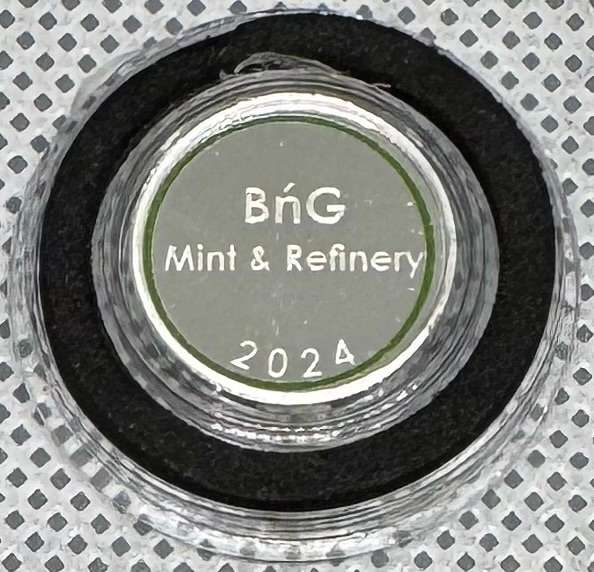 1/10oz PURE 999.9 SILVER CRYSTALS & GEMS COLORIZED SERIES IN DOME "SWAROVSKI BEAR"