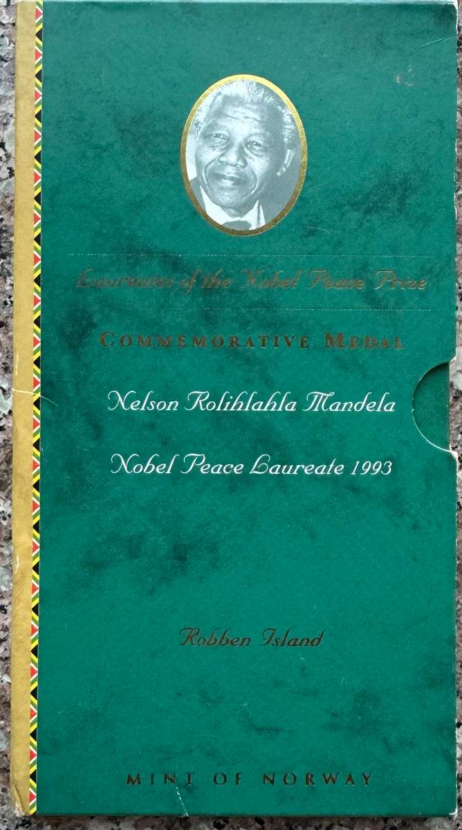 2001 MINT OF NORWAY - ROBBEN ISLAND MEDALLION IN ORIGINAL CARD - 1oz SILVER