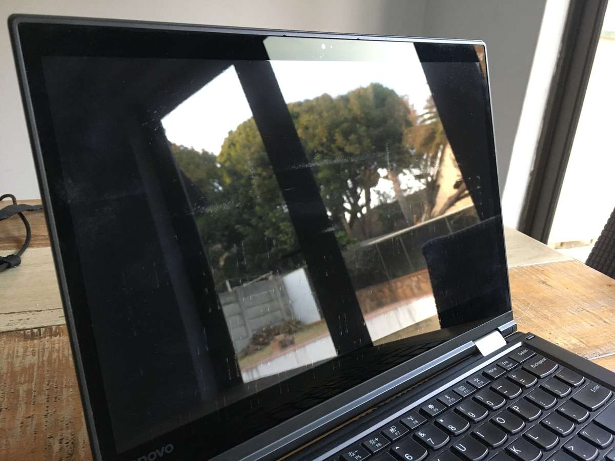 *** GREAT Condition!!! *** Lenovo Yoga 370 Core i5 7300U