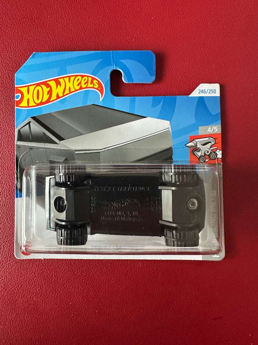 Hot Wheels - Tesla Cybertruck 2024 (Upside Down)