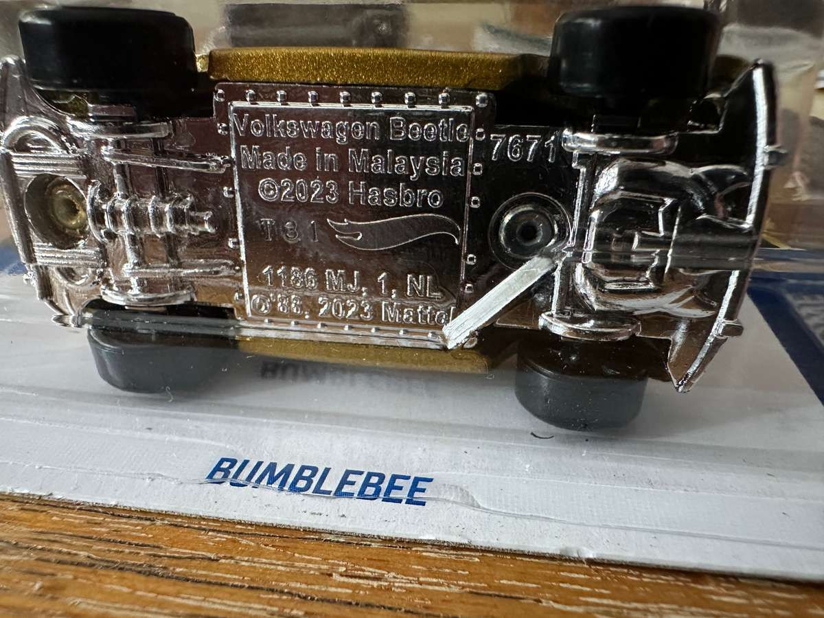 Hot Wheels - VW Beetle (Transformers)