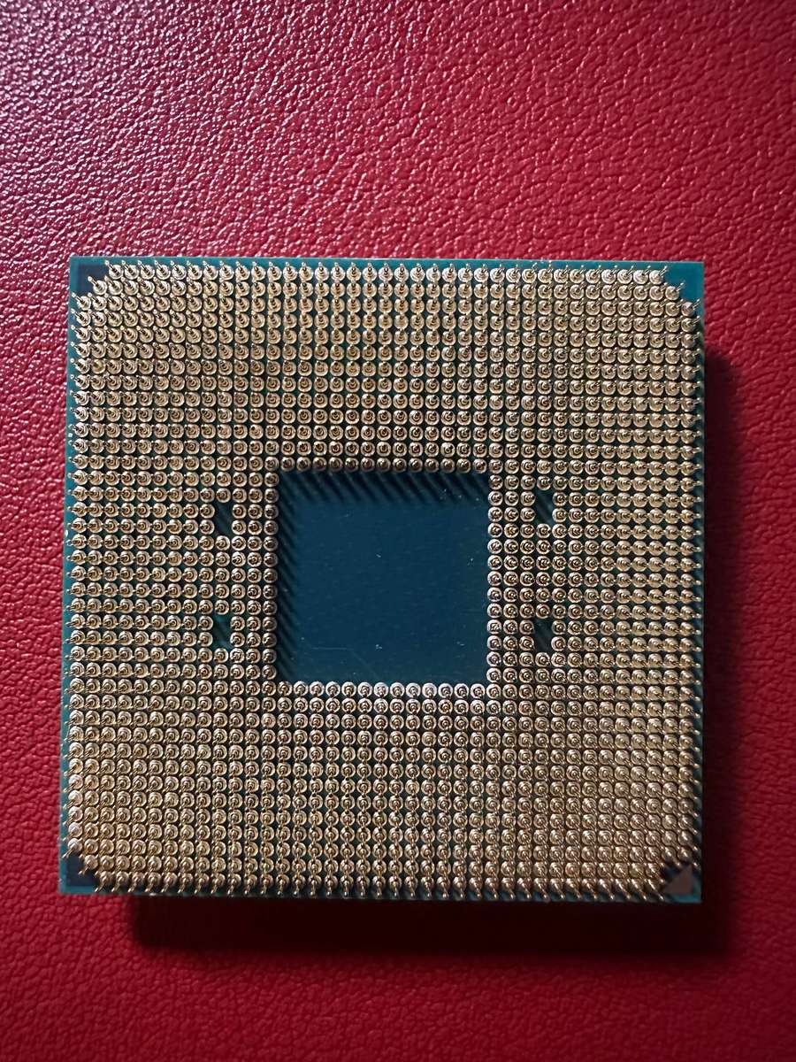 AMD Ryzen 5 1600 up to 3.6GHz, 6 Cores 12 Threads, 16MB Cache CPU Processor AM4 65W TDP