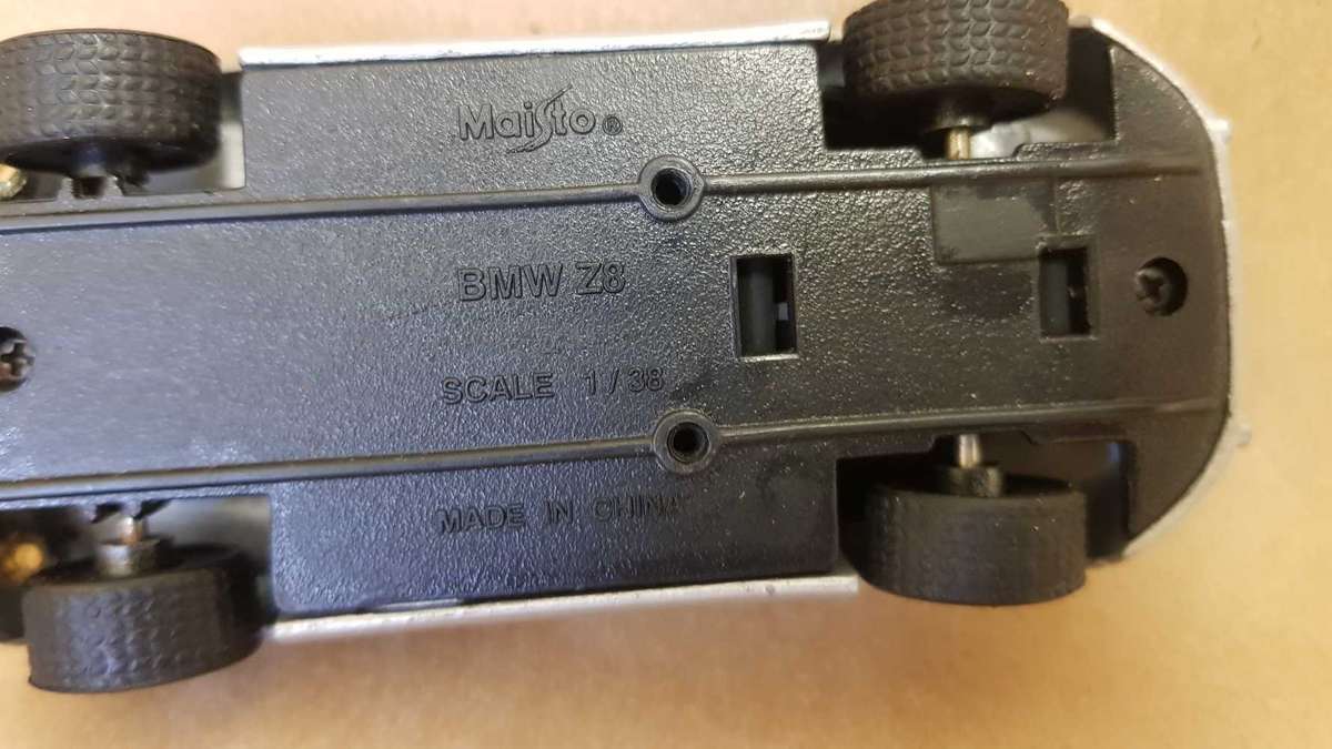 4 scale model Maisto cars. 1/38 scale . Ferrari F40, Corvette, BMW Z8, Lexus IS300