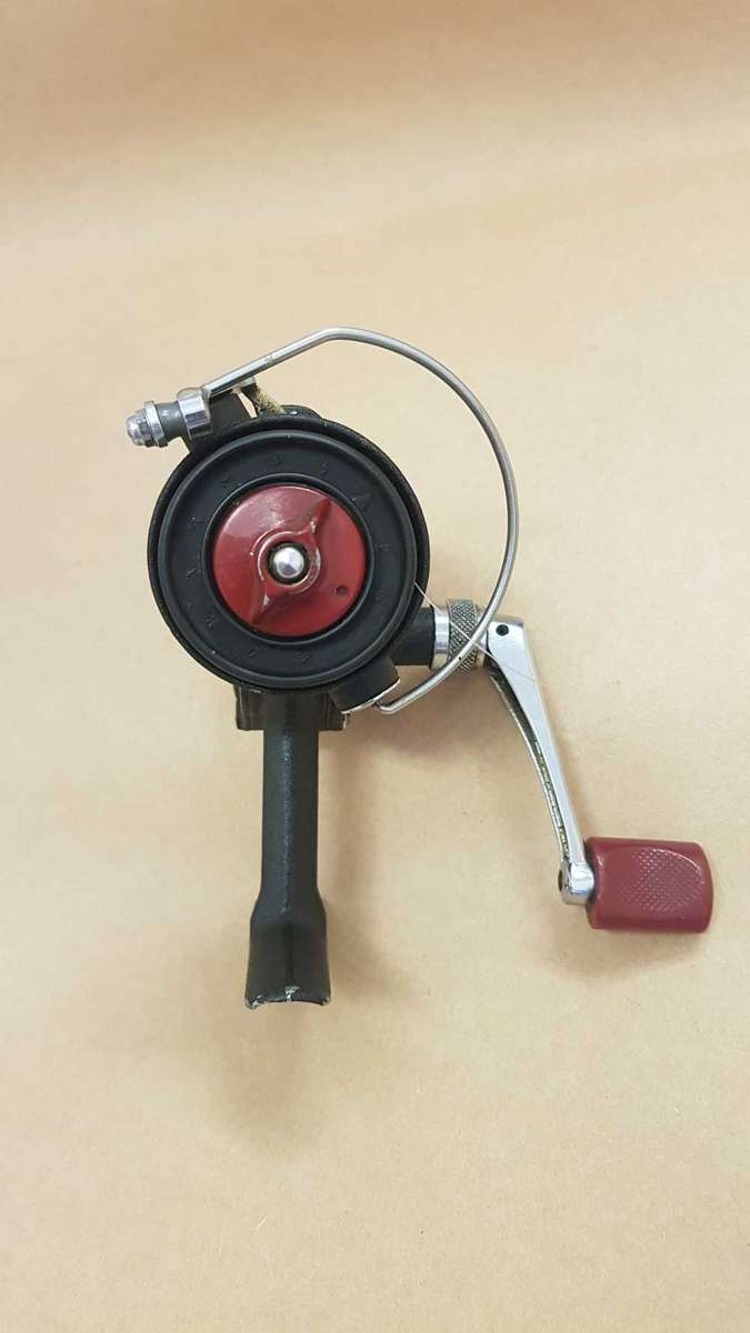 Dam 110 Spinning Reel ( vintage )