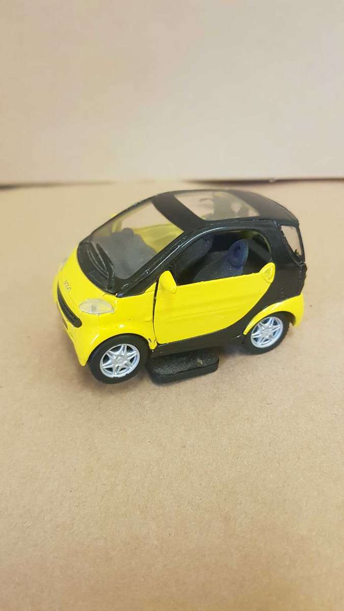 Collectable toy car. 1:33 scale Smart car