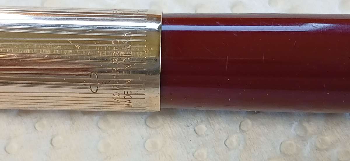 1966 VINTAGE PARKER 51 1/10 12ct R.GOLD CAP&BURGUNDY BODIED FOUNTAIN PEN