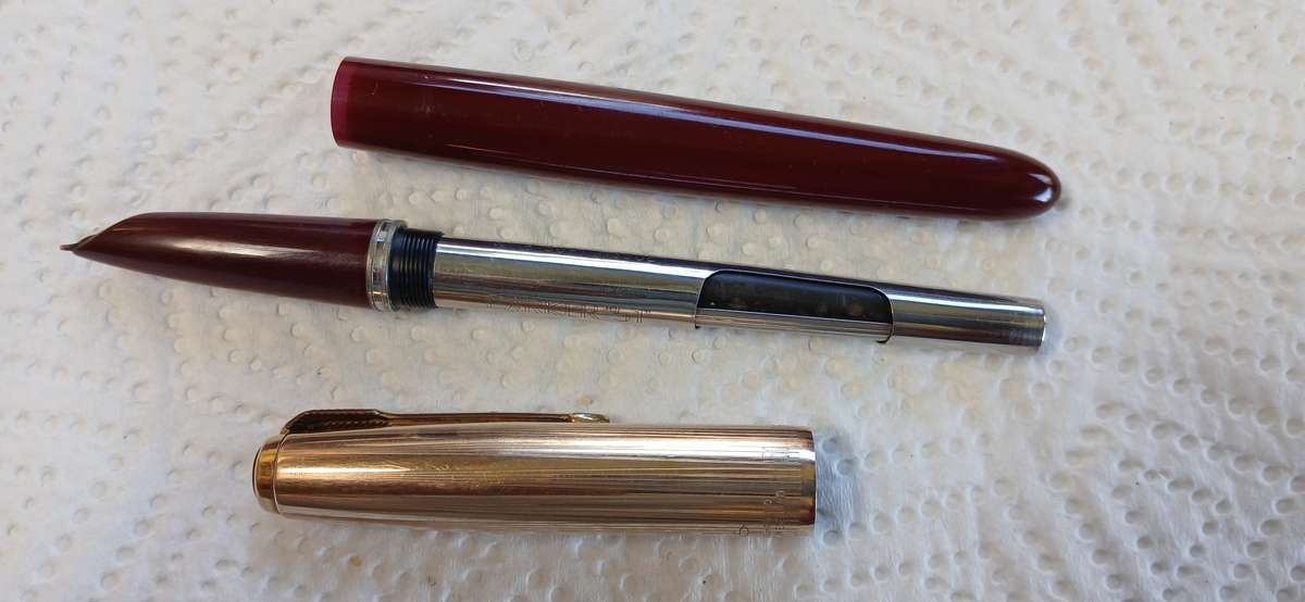 1966 VINTAGE PARKER 51 1/10 12ct R.GOLD CAP&BURGUNDY BODIED FOUNTAIN PEN