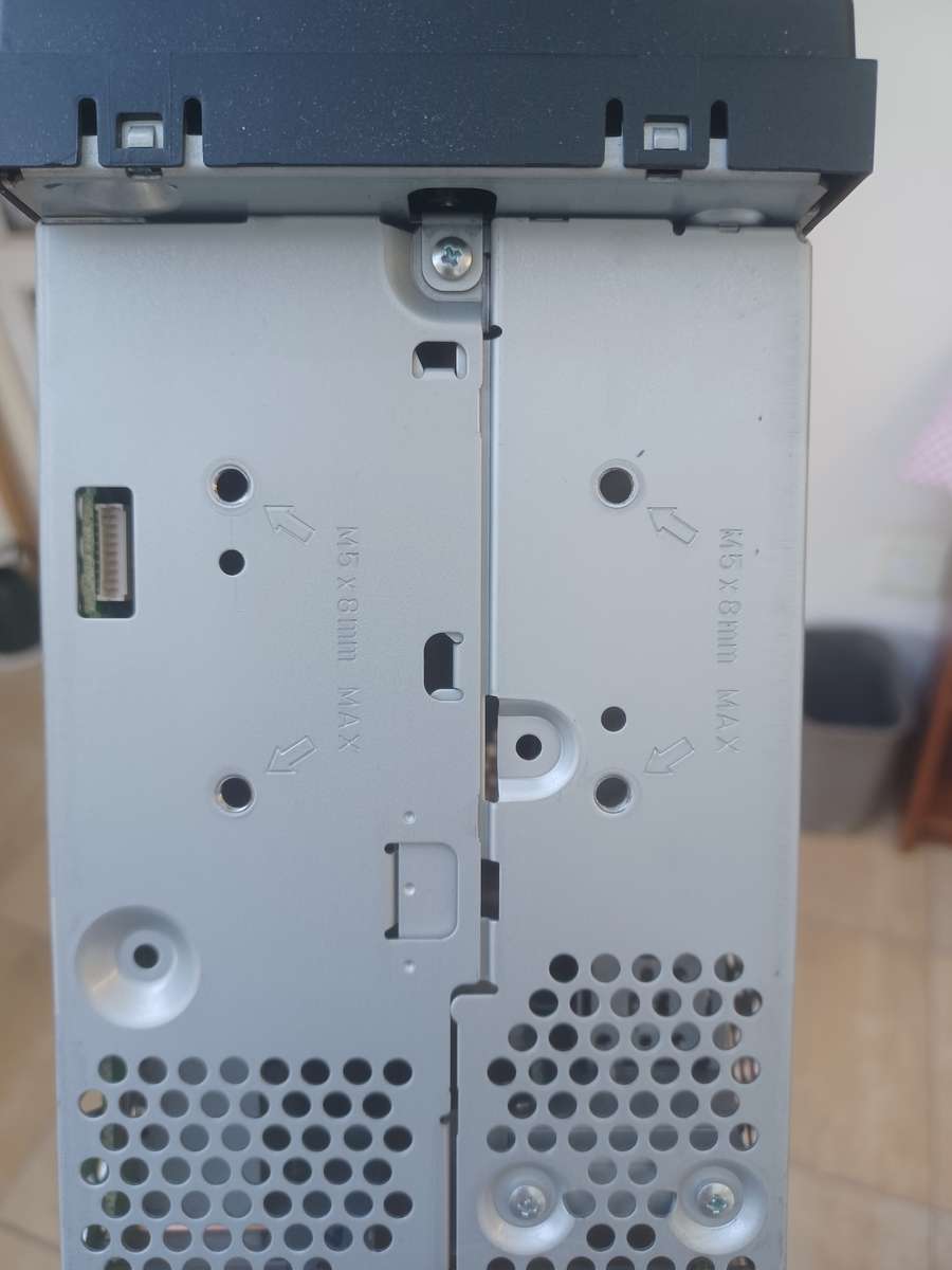 Subaru Car Radio No Reserve