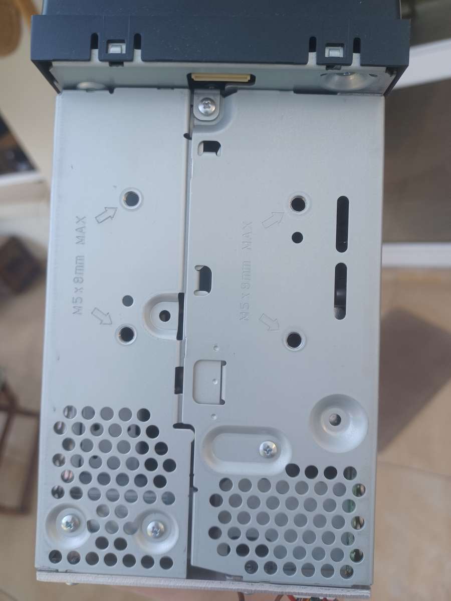 Subaru Car Radio No Reserve