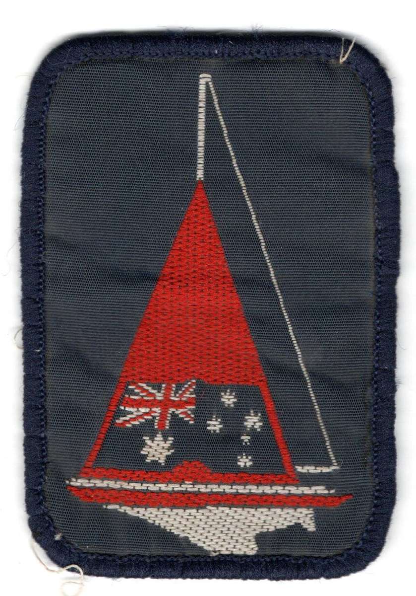 1980s Australia Tourist Souvenir Red Ensign Triangle cloth Patch  52 × 75 mm