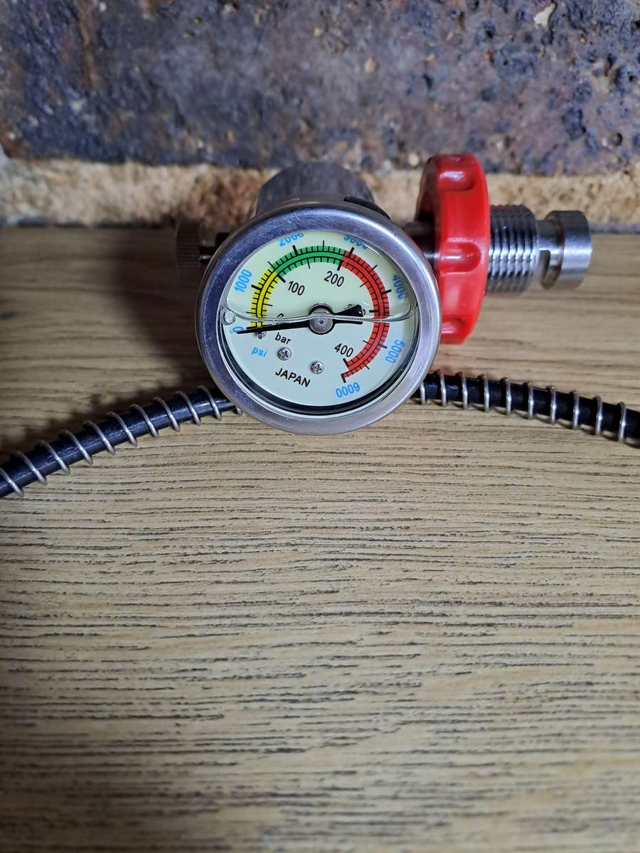 Air rifle PCP full 300PSI fill station new with whip