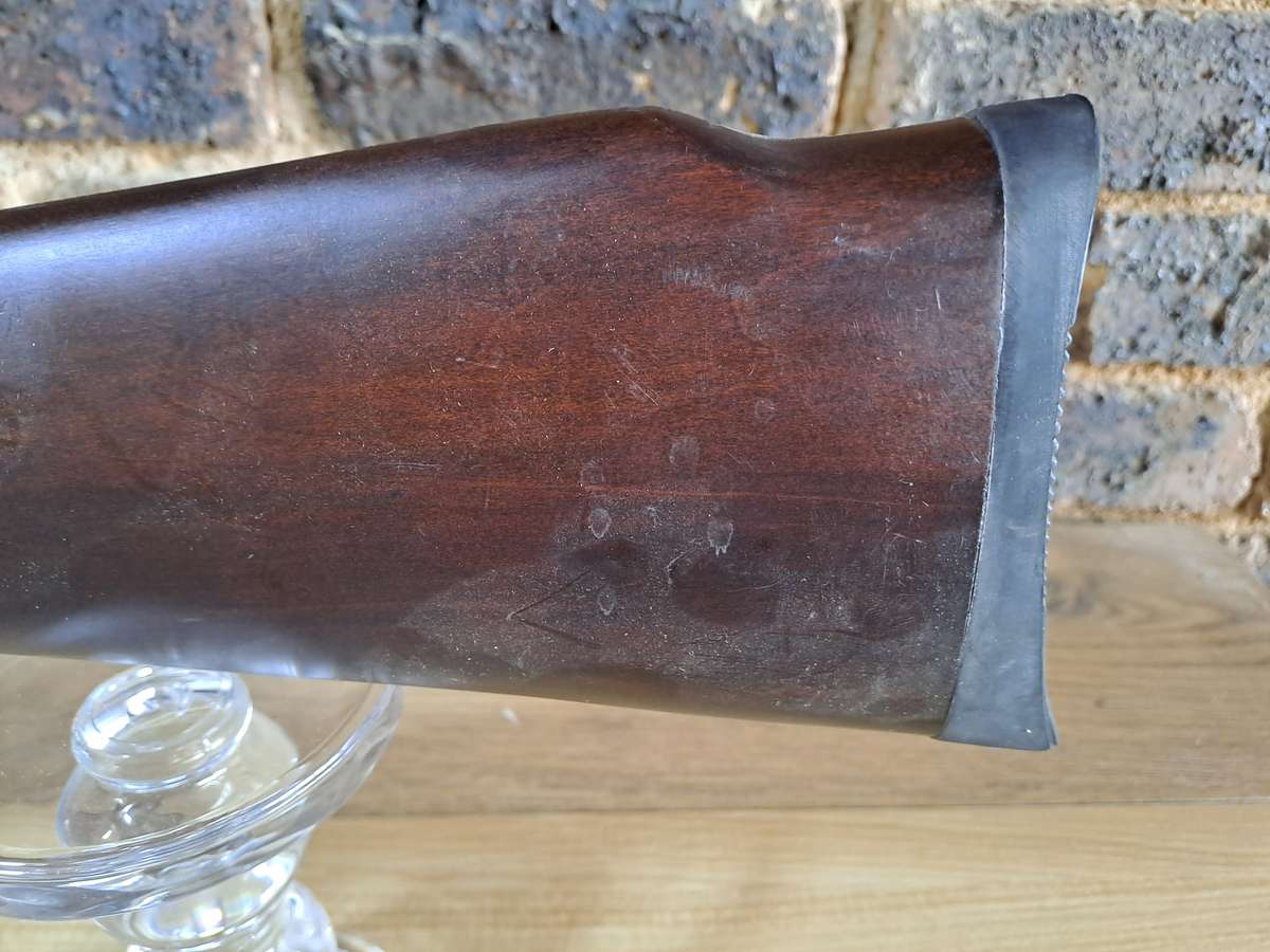 Air rifle butstock replacement dark hard wood with rubber but pad