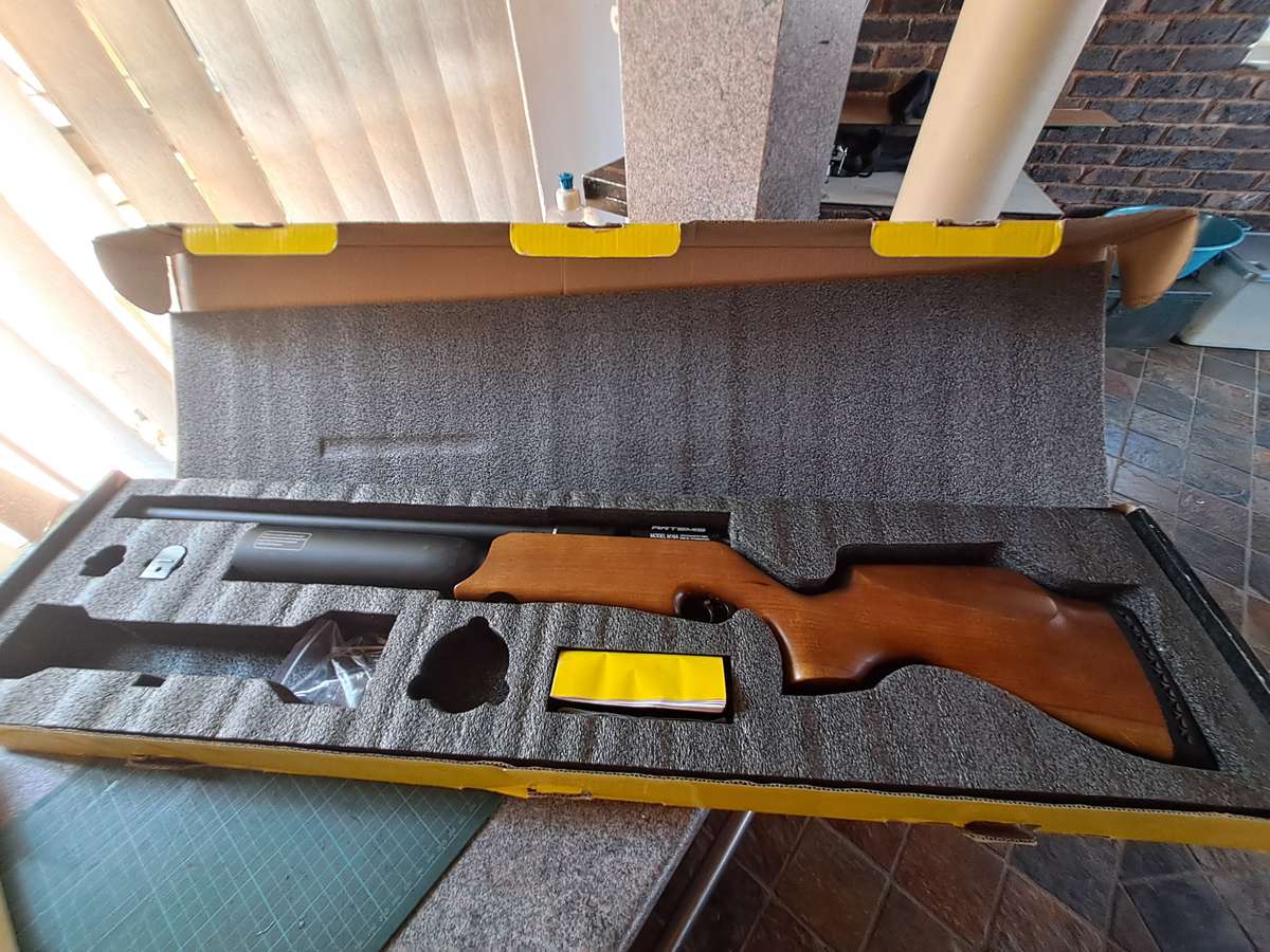 Air rifle PCP Artemis M16A 5.5mm .22cal Bargain