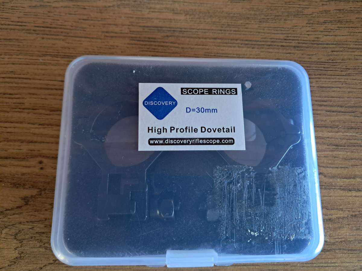 Scope Discovery VT-R 4x32AC new with scope rings