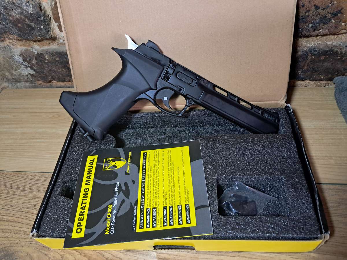 Artemis CP400 co2 Air Pistol 4.5 /.177  in as new condition