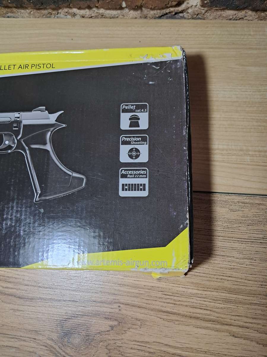 Artemis CP400 co2 Air Pistol 4.5 /.177  in as new condition