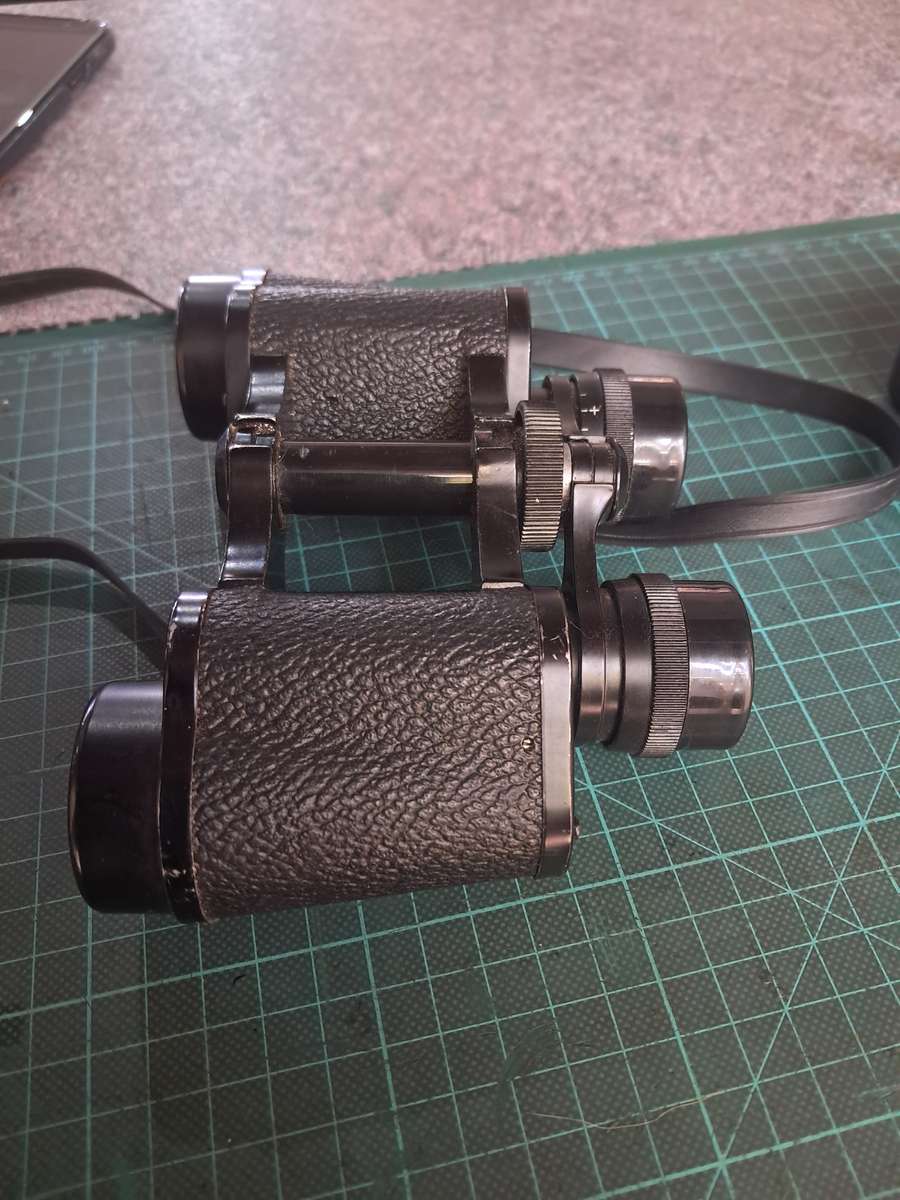 Binoculars Super Zenith 8x30 Field 7.5