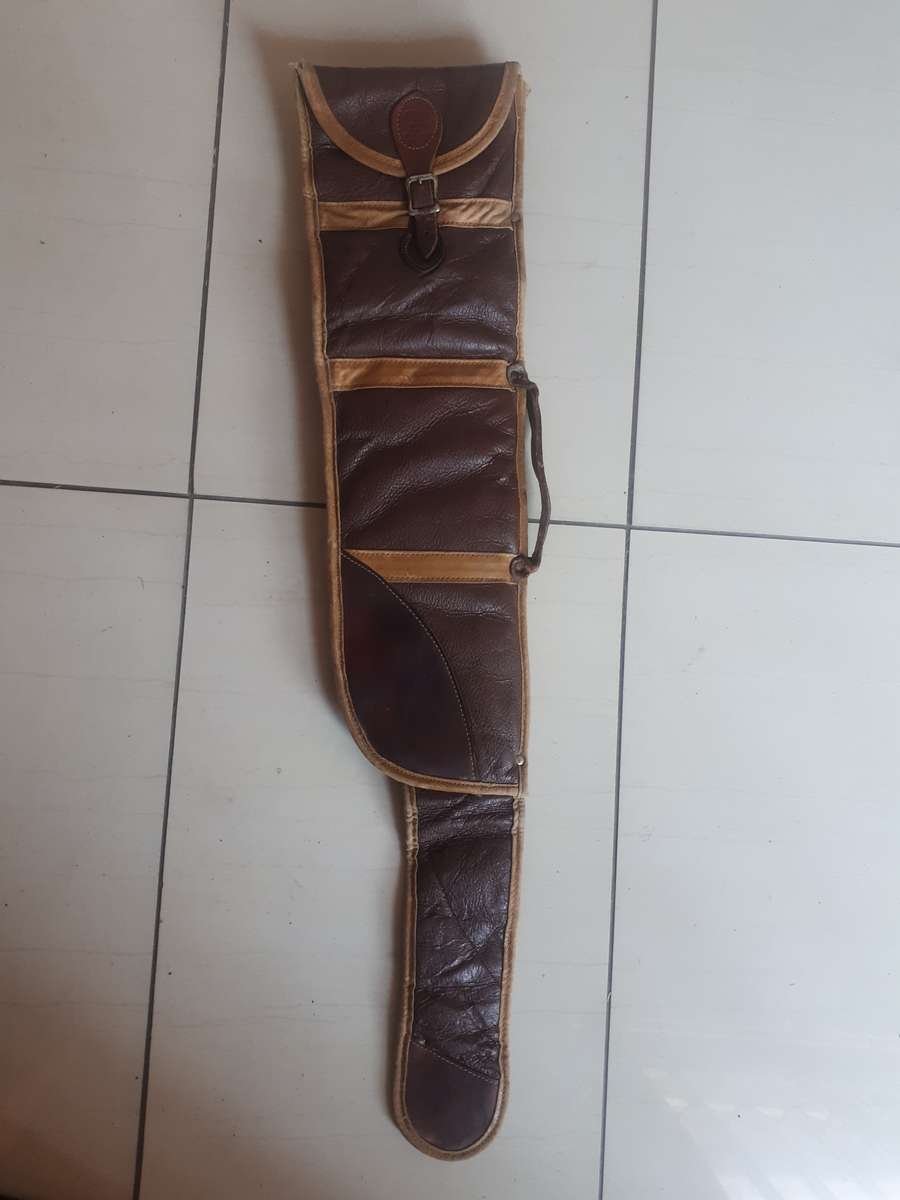 Vintage/antique Loyd and Coulson takedown shotgun bag