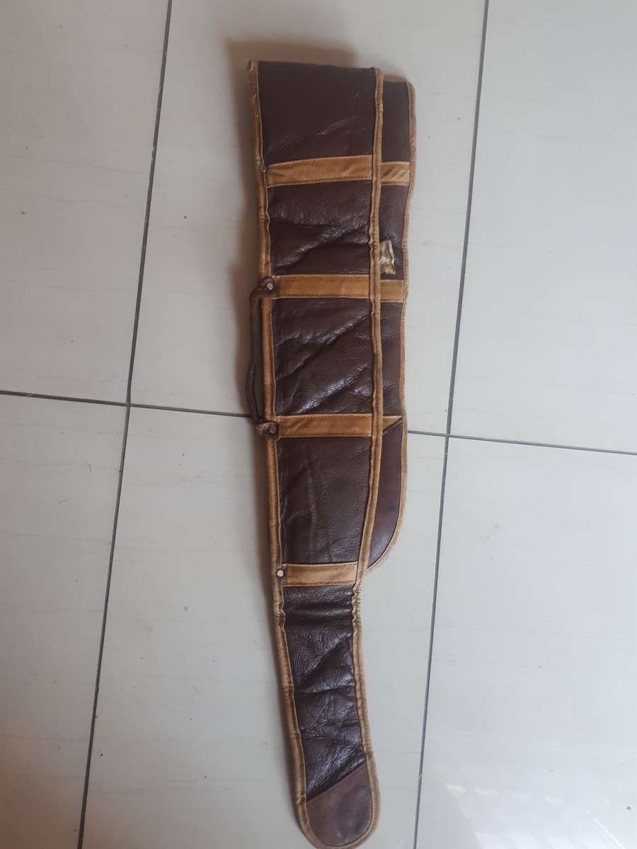 Vintage/antique Loyd and Coulson takedown shotgun bag