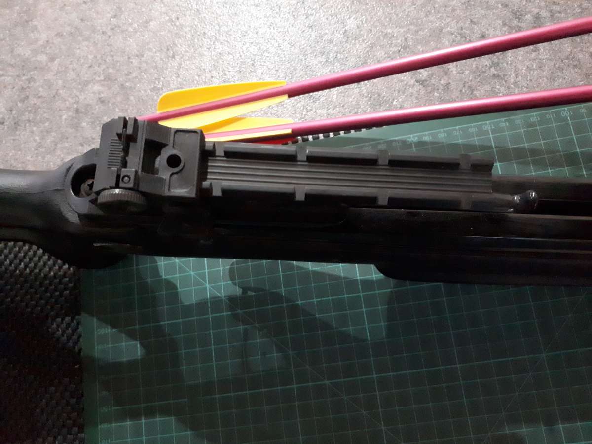 Crossbow Seawolf Guerilla 150 pound with 2 new bolts