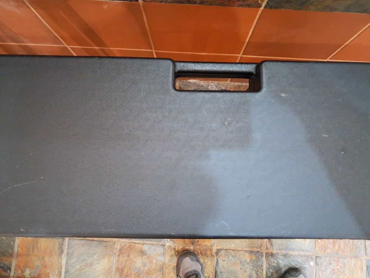 Rifle/Air rifle case black hard shell foam lined discription has details