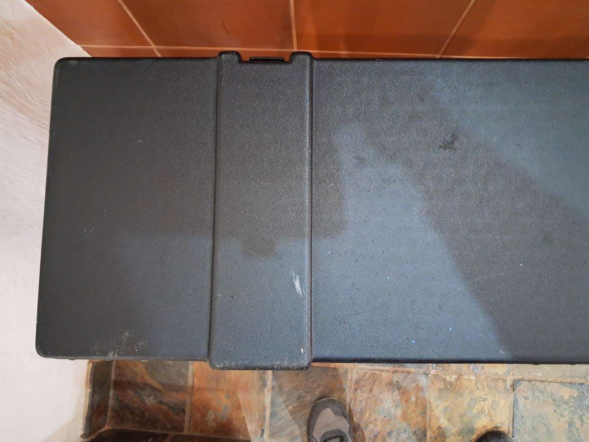 Rifle/Air rifle case black hard shell foam lined discription has details