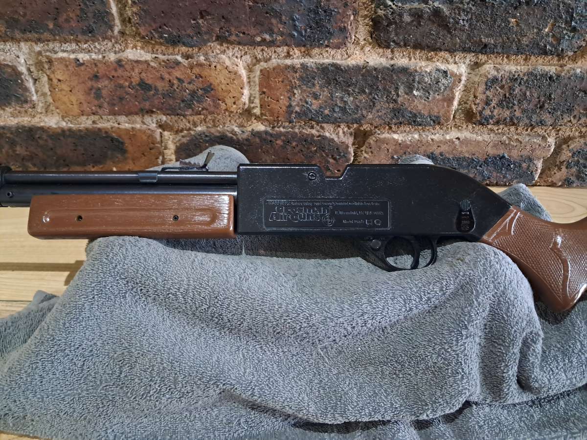 Air rifle Crosman 760 pumpmaster 4.5mm .177 cal