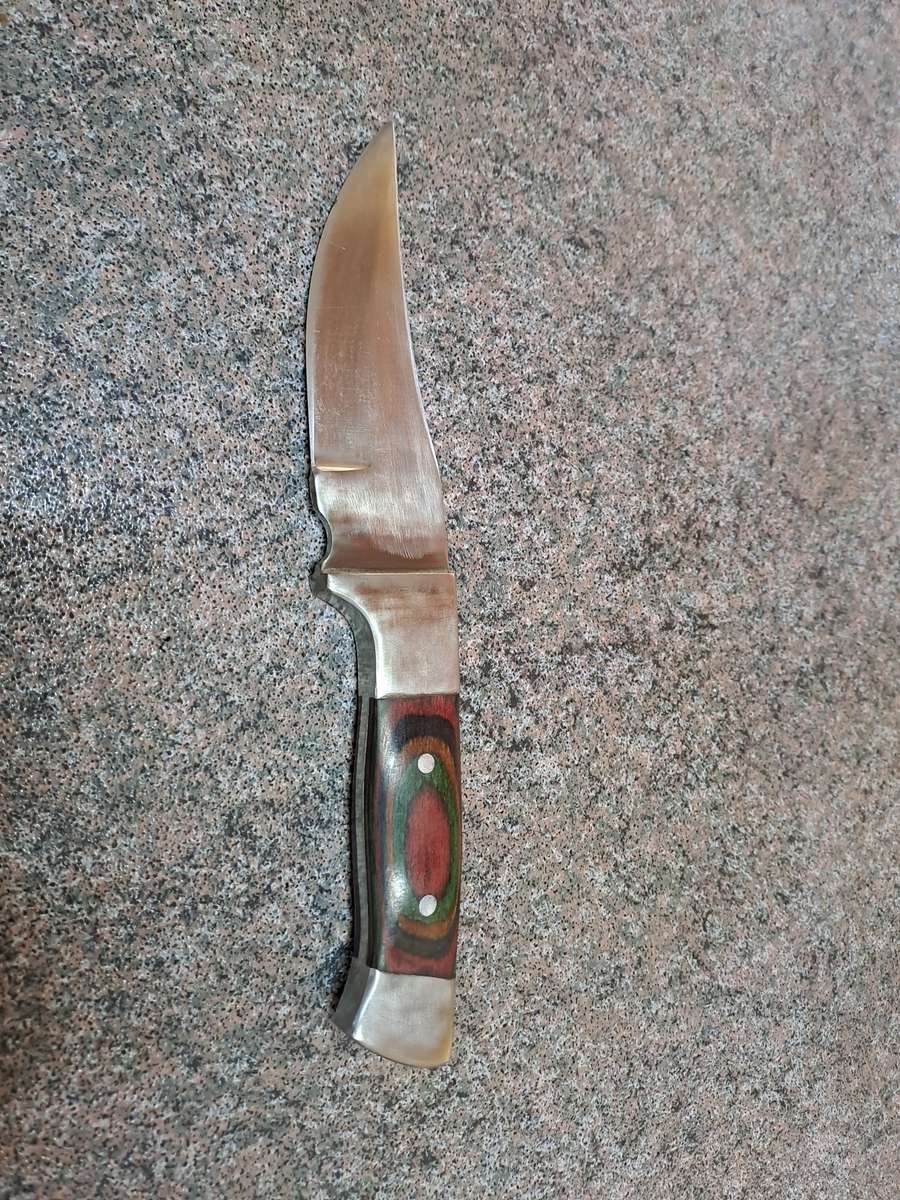 Hunting knife hand made laminated wood scales