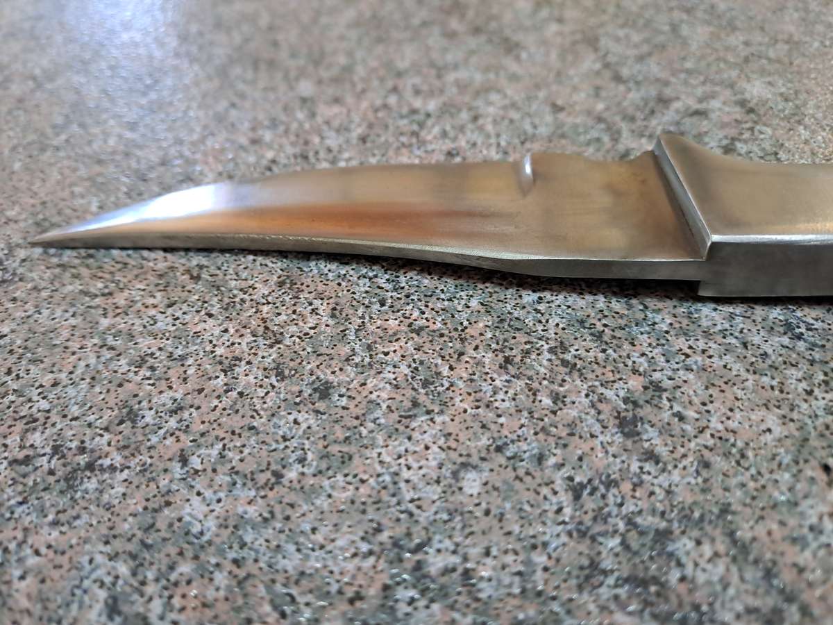 Hunting knife hand made laminated wood scales