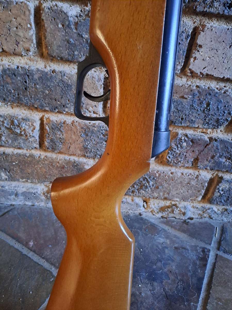 Air rifle Norica model 56 4.5mm .177 cal in very nice condition