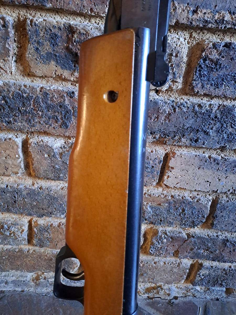 Air rifle Norica model 56 4.5mm .177 cal in very nice condition